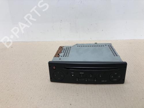 Used Radio RENAULT TRAFIC II Van (FL) 1.9 dCi 80 (FL0B) (82 hp) 15537251