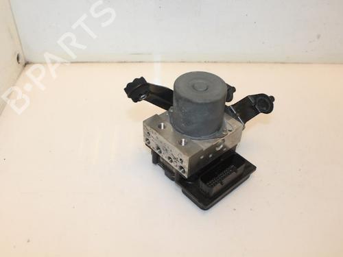 Used ABS pump BMW 5 Touring (E61) 530 i (258 hp) 15319148