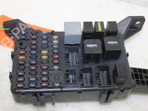 Used Fuse box Fuse box 15302497 15302497