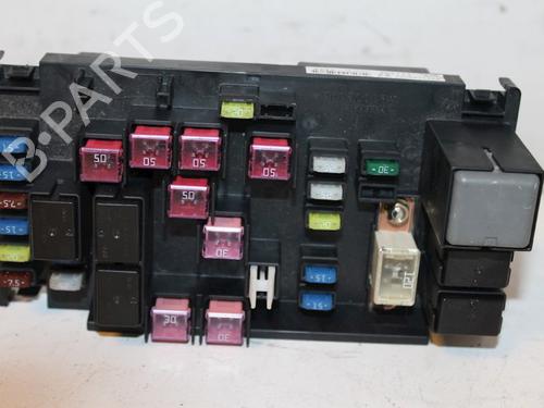 Used Fuse box Fuse box 15306463 15306463