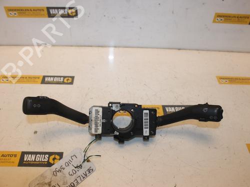 Used Steering column stalk SEAT LEON (1M1) 1.6 16 V (105 hp) 15299327