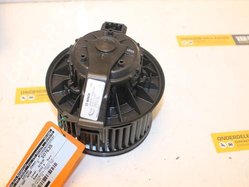 Used Heater blower motor FORD FIESTA VI (CB1, CCN) 1.25 (82 hp) 15310544