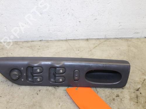 Used Switch RENAULT ESPACE III (JE0_) 2.0 16V (JE0N, JE0L, JE02) (140 hp) 15304259