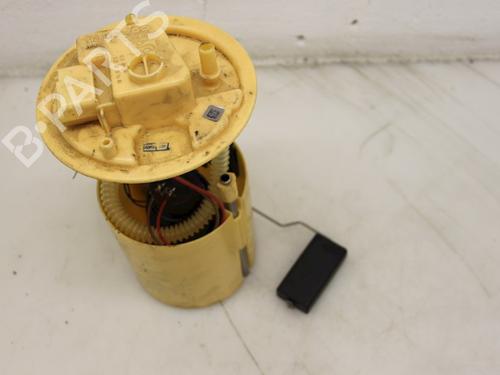 Used Fuel pump Fuel pump 15296766 15296766