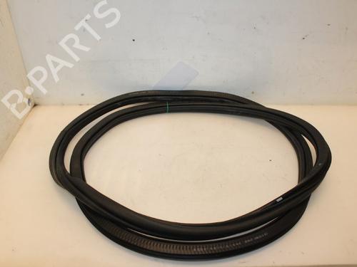 Used Rubber door seal VW UP! (121, 122, BL1, BL2, BL3, 123) 1.0 (60 hp) 15324014