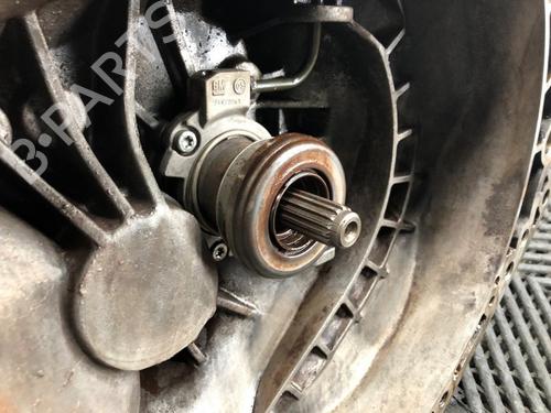 Gearbox OPEL CORSA C (X01) 1.0 (F08, F68) | BP37215016M3 - Image 2