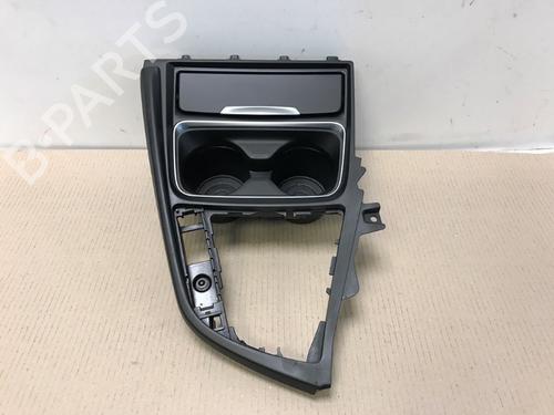 Used Cup/Object holder BMW 3 (F30, F80) 316 d (116 hp) 16182686