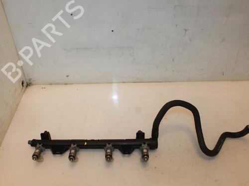 Used Injection rail Injection rail 15328566 15328566