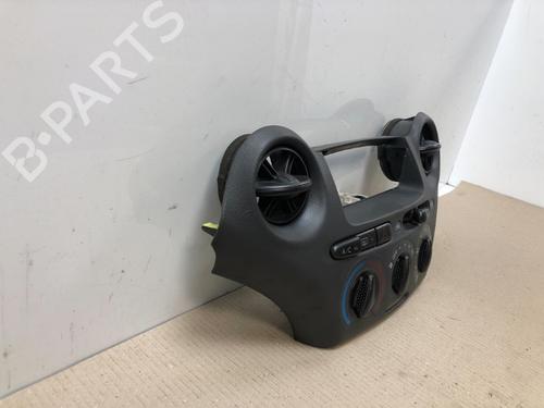 Climate control TOYOTA YARIS (_P1_) 1.3 (NCP10, SCP12_) | BP15536333I5 
