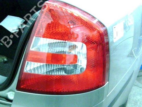 Used Right taillight Right taillight 15313182 15313182