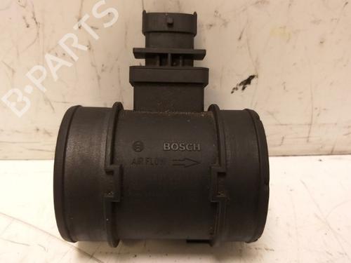 Mass air flow sensor OPEL VECTRA C Estate (Z02) 1.9 CDTI (F35) | BP15531367M95 