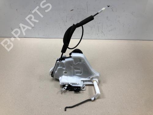 front-left-lock-nissan-juke-f16_-2019-37209471 main image