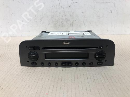 Used Radio Radio ALFA ROMEO 147 (937_) 1.6 16V T.SPARK ECO (937.AXA1A, 937.BXA1A) (105 hp) 15536766 15536766