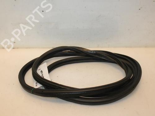 Used Rubber door seal MITSUBISHI MIRAGE / SPACE STAR VI Hatchback (A0_A) 1.0 (A05A) (71 hp) 15325853