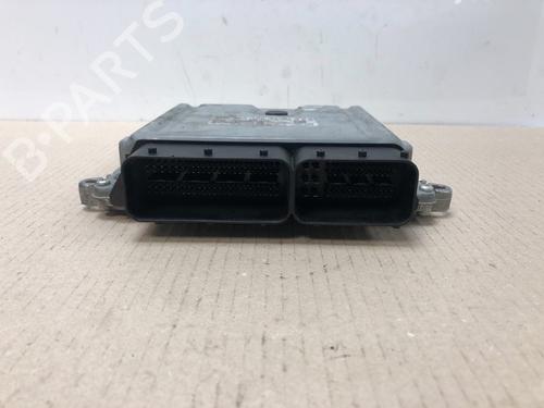 Used Engine control unit (ECU) Engine control unit (ECU) 15299989 15299989