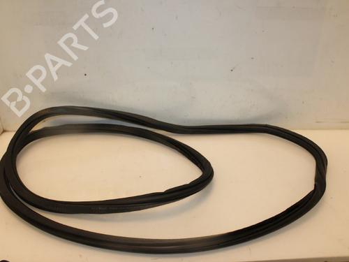 Used Rubber door seal VW TIGUAN (AD1, AX1) 2.0 TDI 4motion (150 hp) 15322560