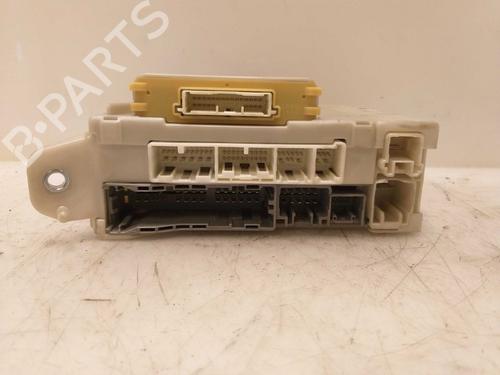 fuse-box-lexus-is-ii-_e2_-250-gse20-8273053024-2005-2006-2007-2008-2009-2010-2011-2012-2013-15338406 main image