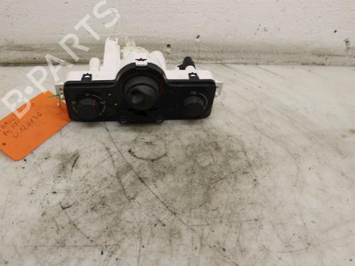 Used Climate control RENAULT CLIO III (BR0/1, CR0/1) 1.2 16V (BR02, BR0J, BR11, CR02, CR0J, CR11) (75 hp) 15301294