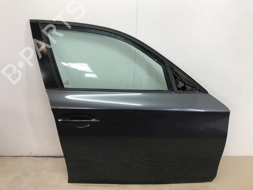 Used Right front door Right front door 15968736 15968736
