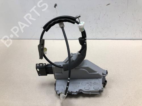 Used Rear left lock Rear left lock 37213247 37213247