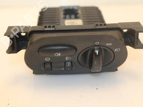 Used Headlight switch Headlight switch 15320930 15320930