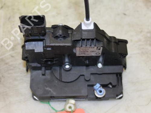 Used Front right lock Front right lock 15302732 15302732