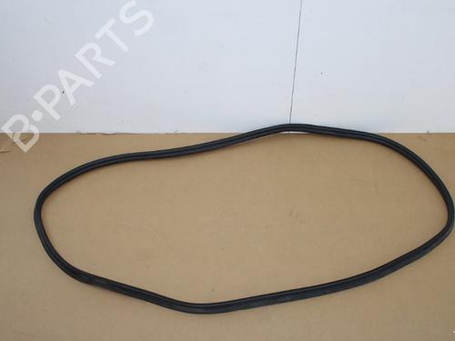 Used Rubber door seal VW POLO V (6R1, 6C1) 1.0 TSI (110 hp) 15327687