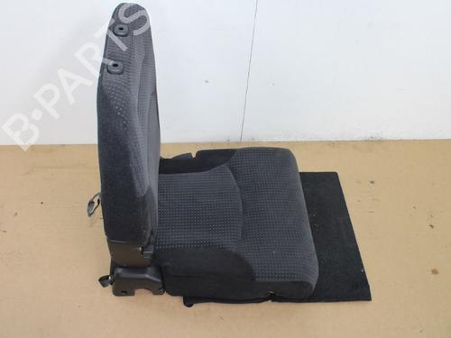 Rear seat MITSUBISHI GRANDIS (NA_W) 2.0 DI-D (NA8W) | BP15324086C17 