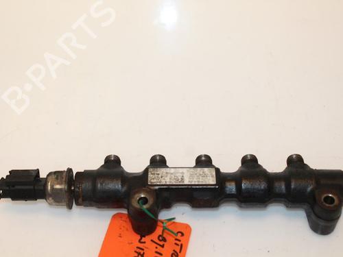 Used Injection rail Injection rail 15321138 15321138