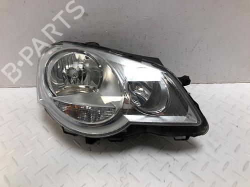 Used Right headlight VW POLO (9N_, 9A_) 1.2 12V (64 hp) 19504435