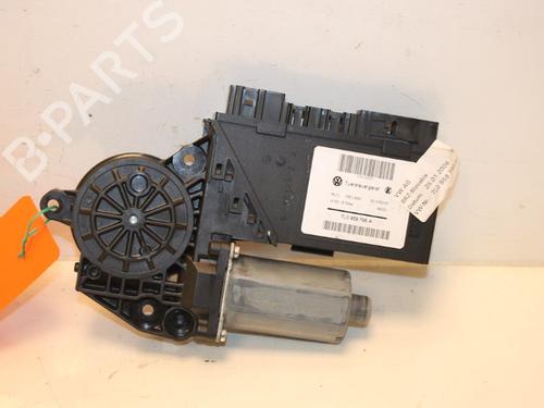 Used Electronic module PORSCHE CAYENNE (9PA) S 4.5 (340 hp) 15313782