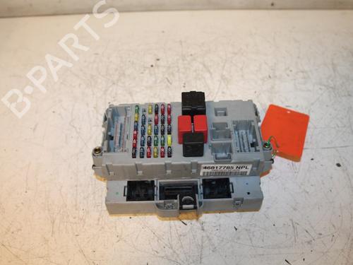 Used Fuse box FIAT DOBLO MPV (119_, 223_) 1.9 JTD (105 hp) 15308256