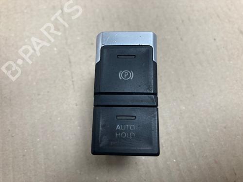 switch-vw-t-roc-a11-d11-2017-37206568 main image