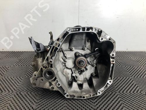 gearbox-renault-clio-iii-br01-cr01-2005-2006-2007-2008-2009-2010-2011-2012-2013-2014-37211033 main image