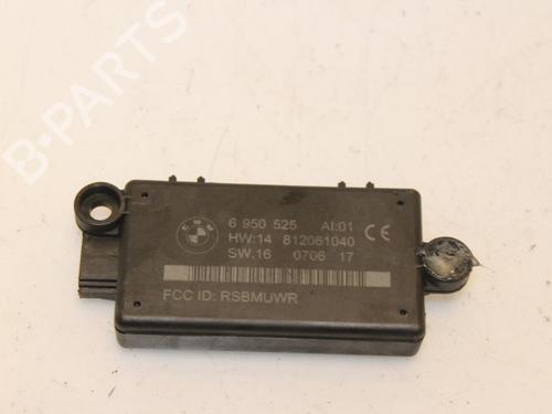 Used Electronic module BMW 3 Convertible (E93) 335 i (306 hp) 15325768