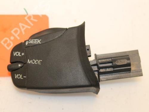 Used Steering wheel controls FORD FOCUS I Turnier (DNW) 1.4 16V (75 hp) 15322731