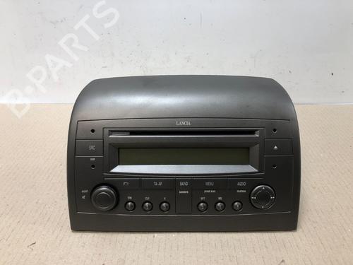 Used Radio Radio 15536374 15536374