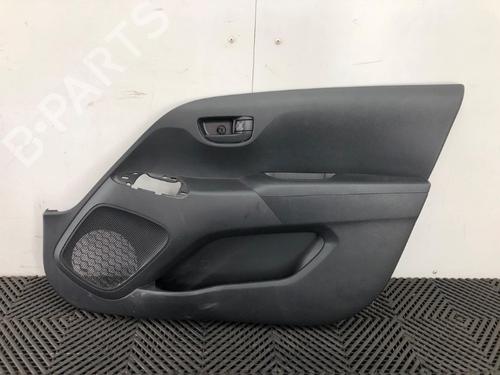 Used Front right panel Front right panel 37213736 37213736
