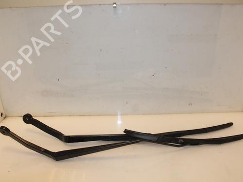 Used Front windshield wiper arm Front windshield wiper arm 15319266 15319266