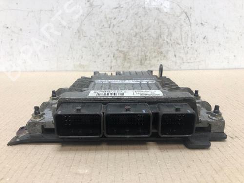 Used Engine control unit (ECU) RENAULT SCÉNIC II (JM0/1_) 1.5 dCi (JM1E, JM16) (106 hp) 15533572