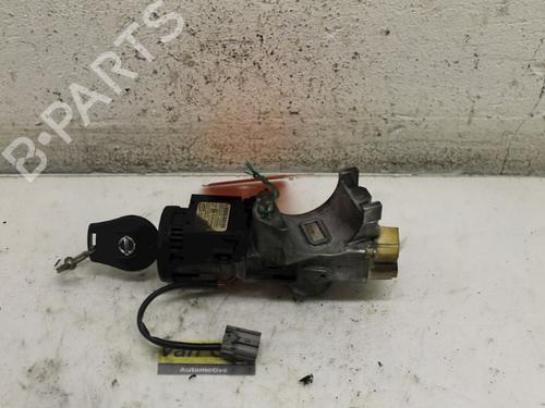 Bloccasterzo NISSAN JUKE (F15) 1.6 (117 hp) 15305568