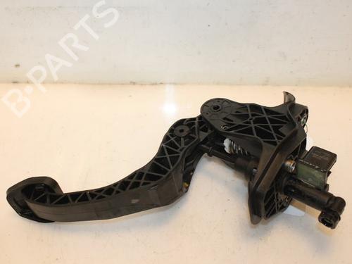 Clutch pedal SEAT IBIZA IV ST (6J8, 6P8) 1.0 TSI (95 hp) 15326375