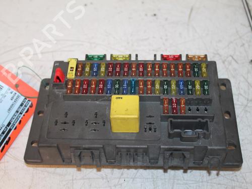 Used Fuse box Fuse box 15307125 15307125