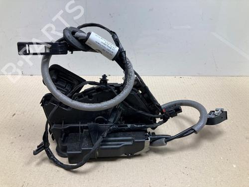 front-right-lock-vw-t-roc-a11-d11-2017-37207849 main image