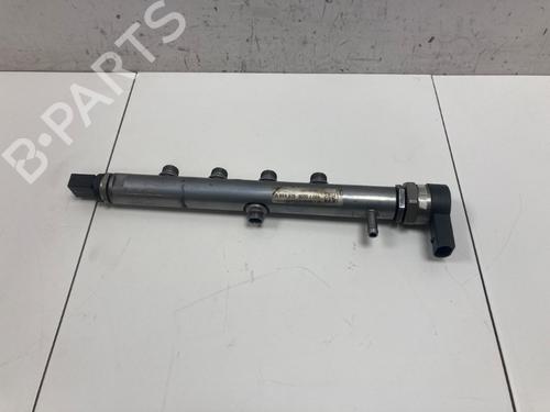 Used Injection rail Injection rail 37210942 37210942
