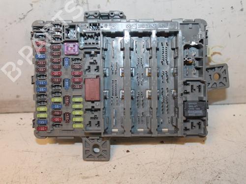 Used Fuse box Fuse box 15307660 15307660
