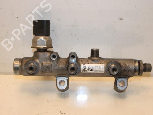 Used Injection rail Injection rail 15313754 15313754