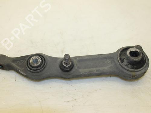 Used Right front suspension arm Right front suspension arm 15301792 15301792