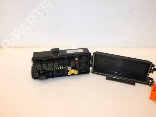 Used Fuse box JEEP GRAND CHEROKEE III (WH, WK) 3.0 CRD 4x4 (218 hp) 16075226