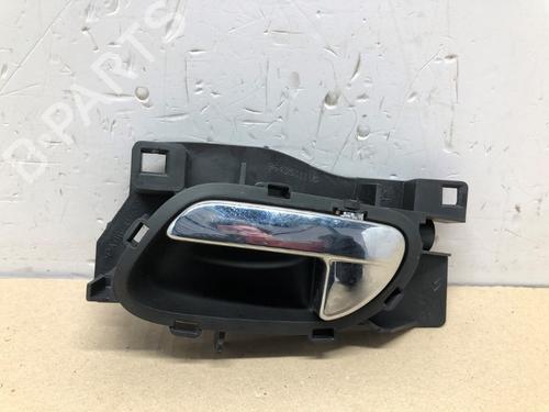 Used Front left exterior door handle Front left exterior door handle 37213757 37213757